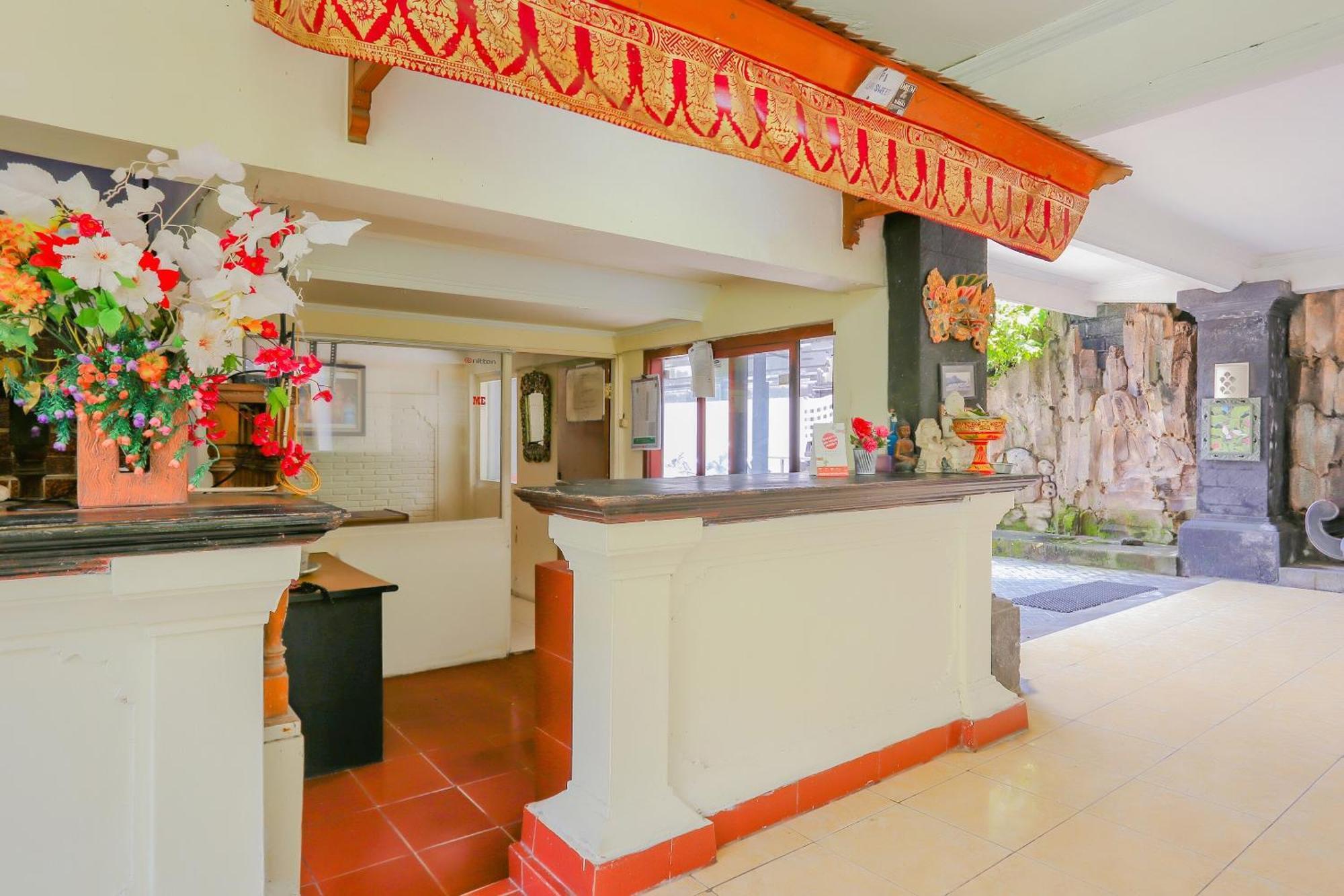 Oyo 4012 Ari Beach Inn Kuta Lombok Kültér fotó